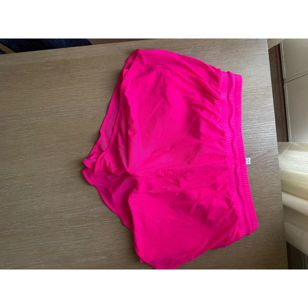 Alo Yoga Pink Athletic Shorts - Picture 5 of 5